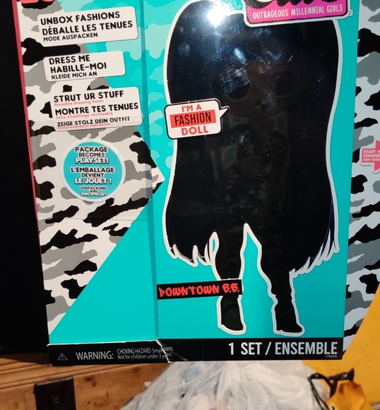 2 LoL OMG Doll New in the box "Uptown Girl" & "Downtown Girl" - Picture 3 of 8